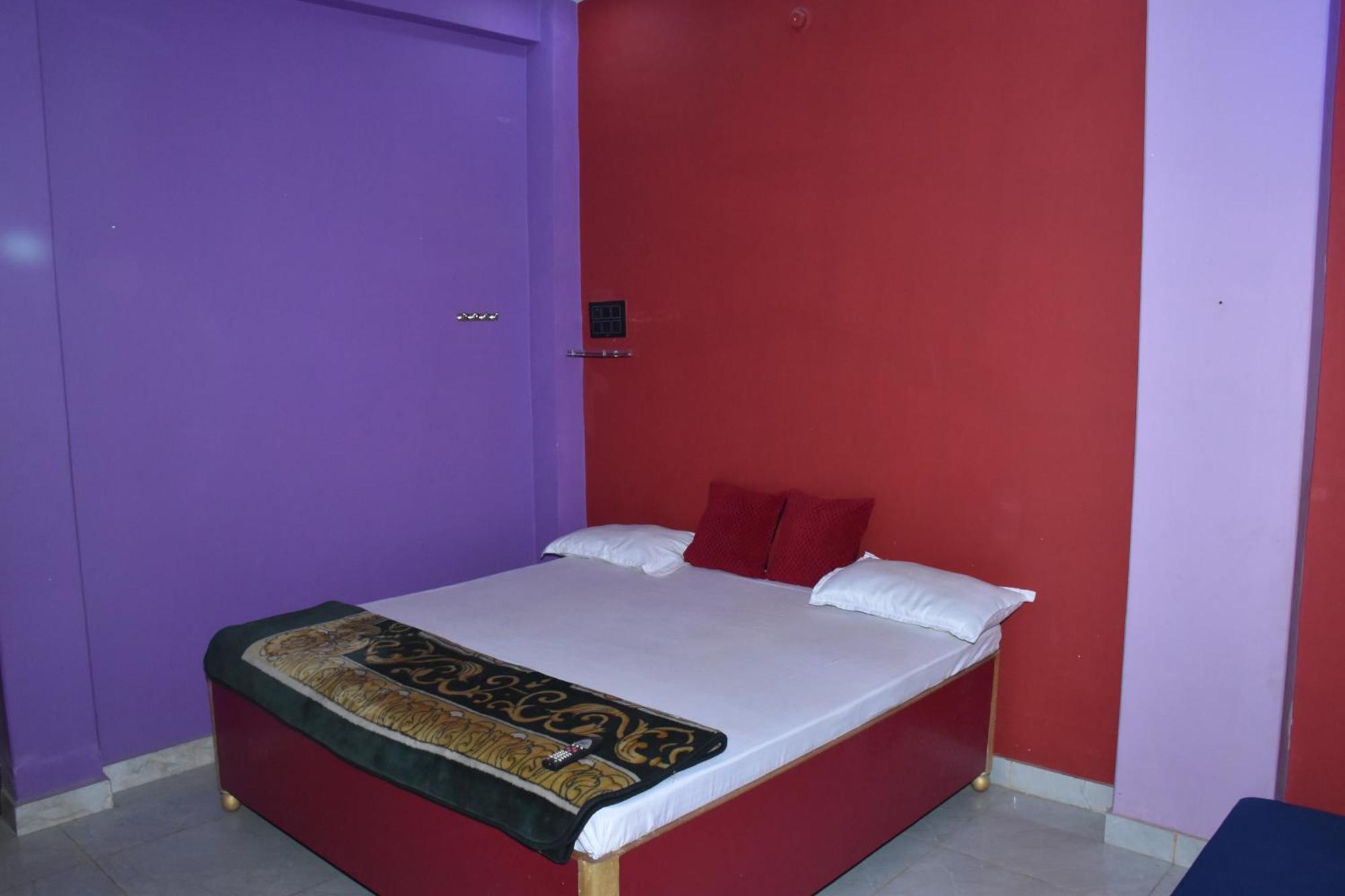 Veda'S Grand P.G Hotel Varanasi Ngoại thất bức ảnh